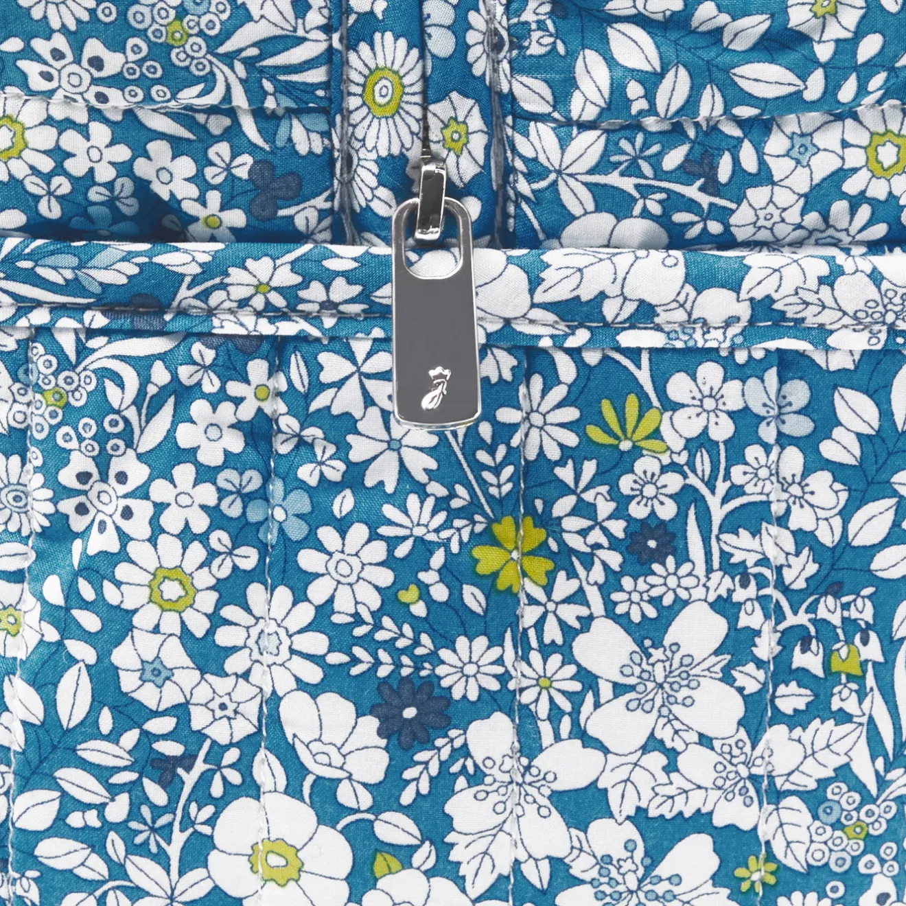Jacadi Wickeltaschen & Kulturbeutel|Wickeltaschen & Kulturbeutel>Kulturbeutel aus Liberty-Stoff BLAU/MEHRFARBIG