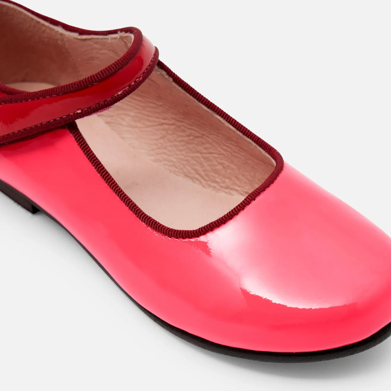 Jacadi Ballerinas & Riemchenschuhe>Riemchenschuhe für Mädchen aus Lackleder ROSA